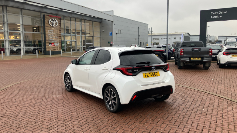 Toyota Yaris 1.5 Hybrid Dynamic 5dr CVT Hybrid Hatchback